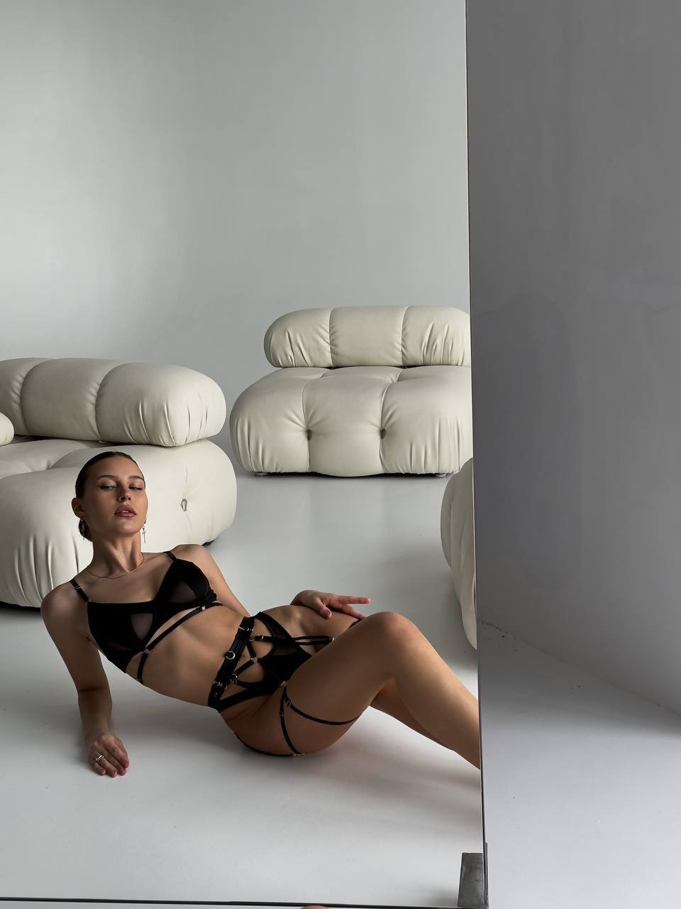 Black Set with Elastic Bands