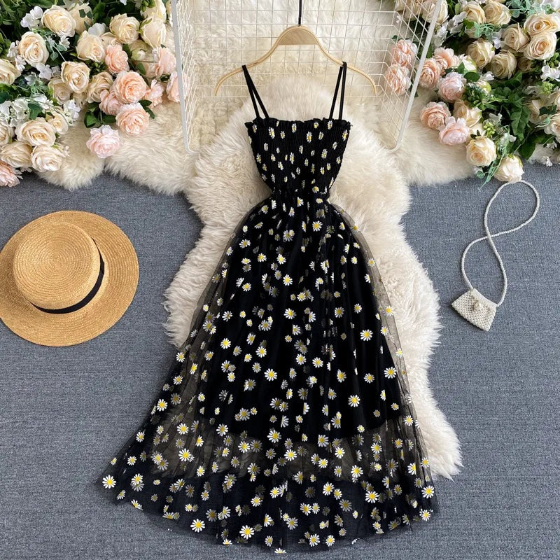 Spring Floral Dress with Daisies