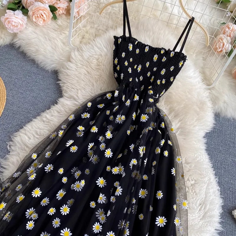 Spring Floral Dress with Daisies